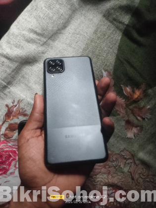 Samsung a12